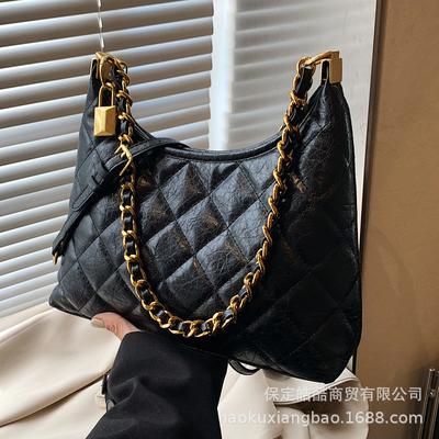 Rhombus Chain Bag, Women's 2025 New Autumn and Winter Fashionable Textured Shoulder Bag, Popular Commuter Messenger Bag This Year