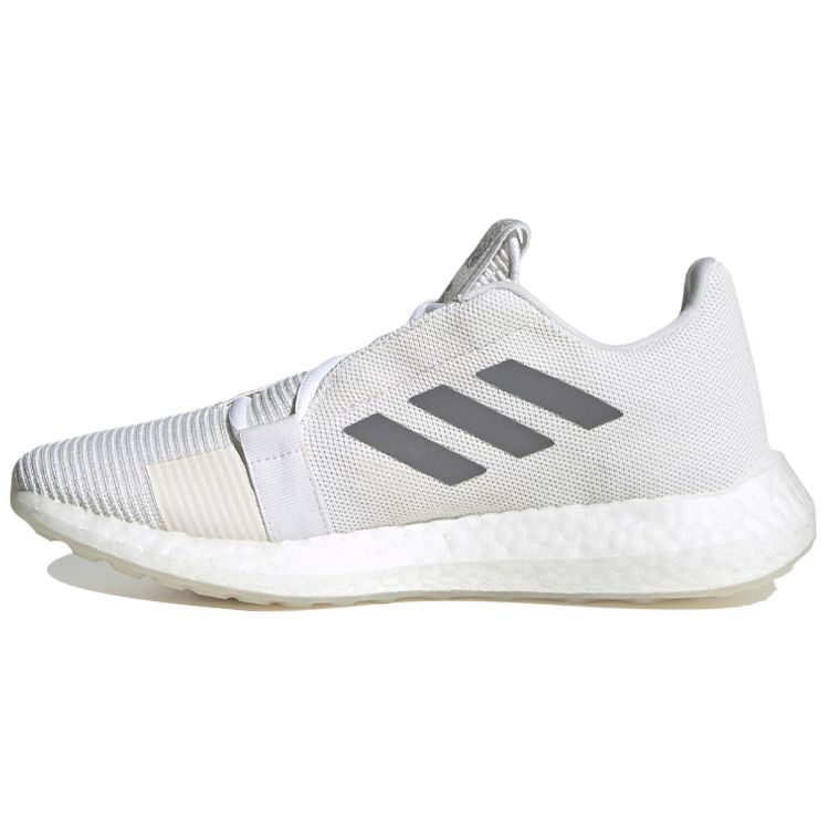 

adidas SenseBoost Go Cloud White женские кроссовки Grey-Three Chalk-White EG0944