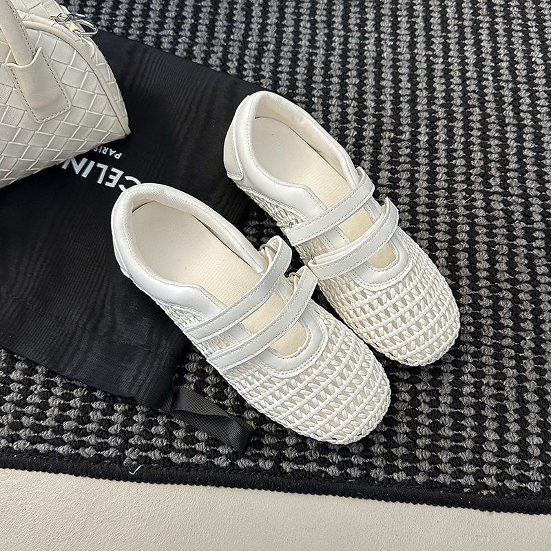 Faux leather mesh little white shoes women's 2025 spring new round head breathable board shoes platform casual sports moral training shoes