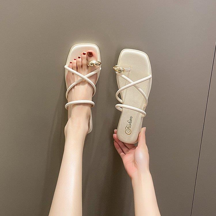 

Tribal Roman sandals women s summer 2025 new set of toes Internet celebrities low-heeled beach wear sandals women s wear-resistant 41