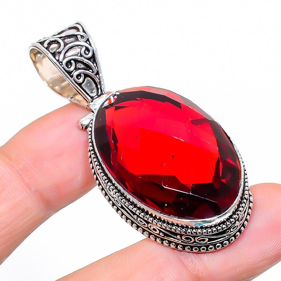 

Vintage Mozambique Garnet Gemstone Handmade Ethnic Jewelry Pendant 2.21 VR-3503