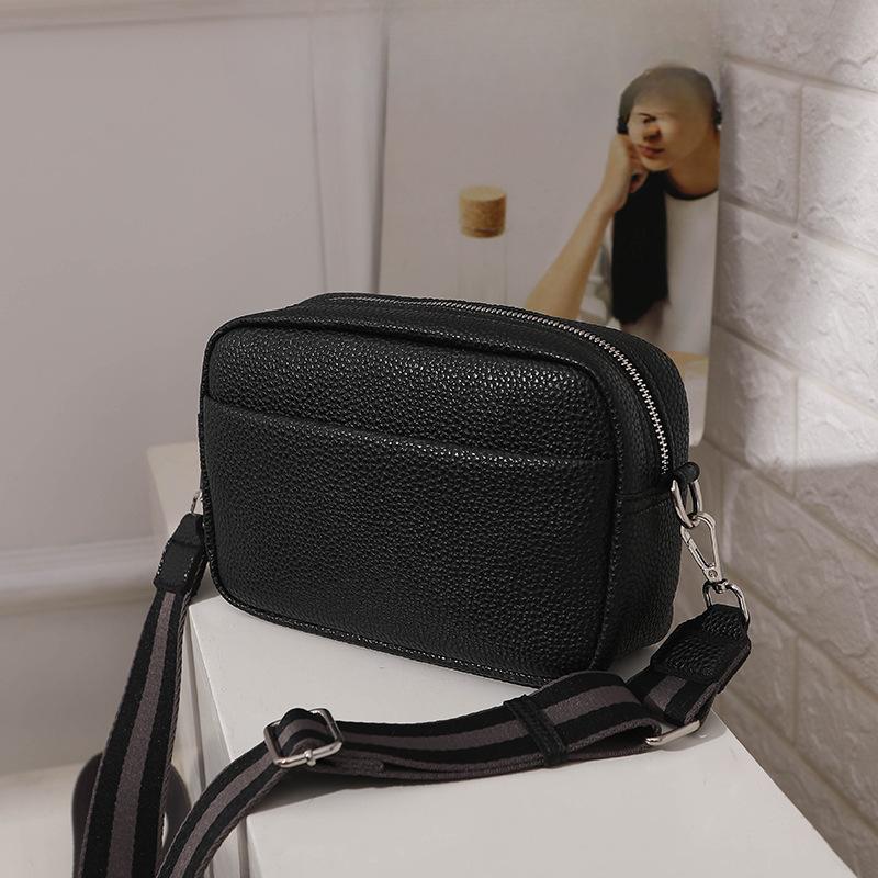 Trendy Women's Bags, Classic and Versatile Wide Shoulder Straps, Single-shoulder Crossbody Bags, Small Bags, Small Square Bags, PU Ladies' Bags