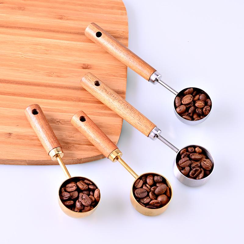 Nerezové odměrky na kávu se stupnicí na sušené mléko a koření