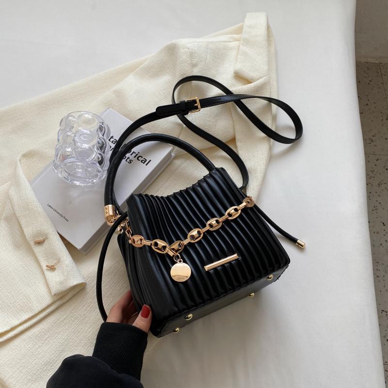 

Fashion PU Leather Mini Crossbody Bags with Pleats for Women 2026 Spring Handbag and Purses Bucket Bag with Short Handle чорний
