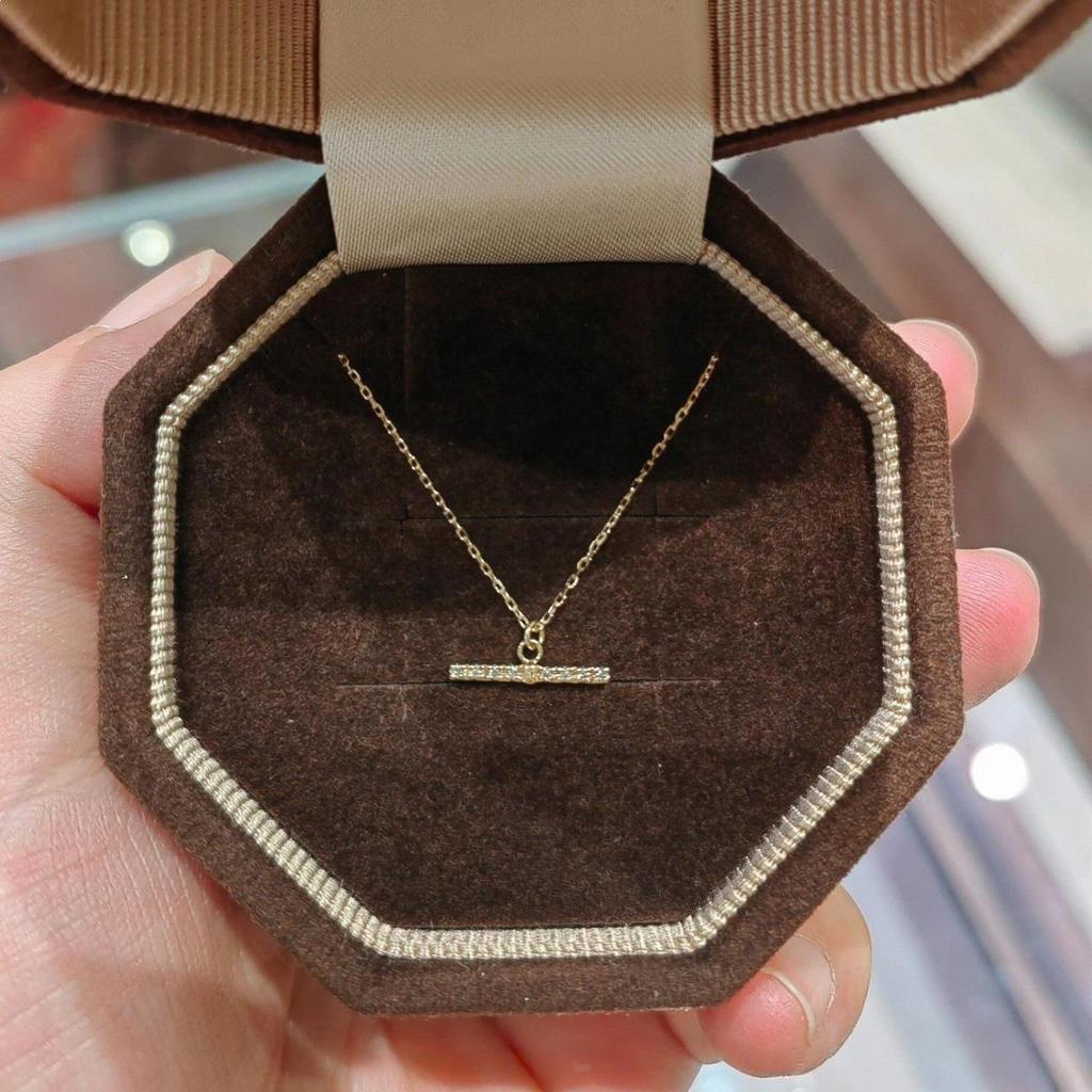 Scheming Style: S925 Sterling Silver 14K Gold-Plated Geometric Clavicle Necklace with Full Diamond Accent for Women