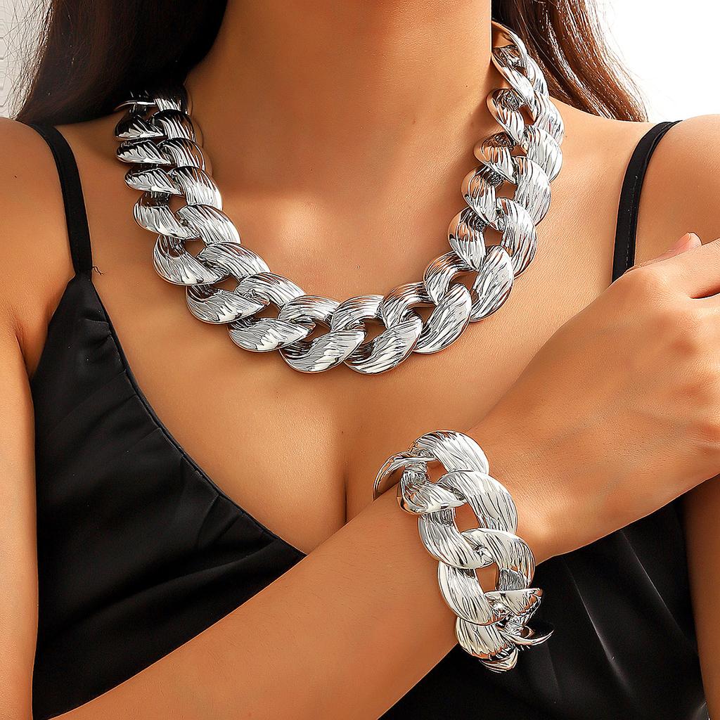 Necklace and Bracelet Set Hip-hop Aluminum Chain Acrylic Necklace Unique and Fashionable Accessories