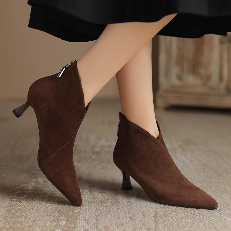 

Short boots women s 2026 autumn and winter new short boots and ankle boots Chelsea boots women 35 коричневый