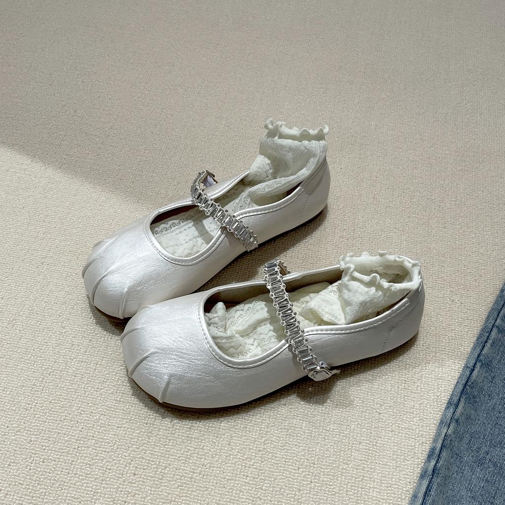 Popular silver retro inner height increase flat bottom shallow mouth single shoes women's summer 2025 new versatile skirt Mary Jane shoes