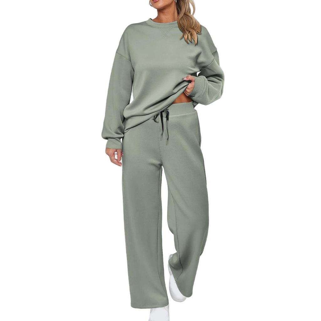 European-Americana Knit Women's Two-Piece: Long-Sleeve Top & Wide-Leg Pocketed Sweatpants