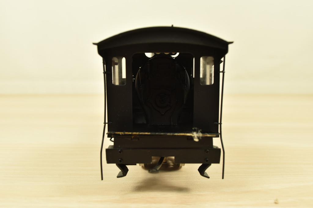Nippon Sharyo 8620 Steam Locomotive Display Model with Base & Case from Japan