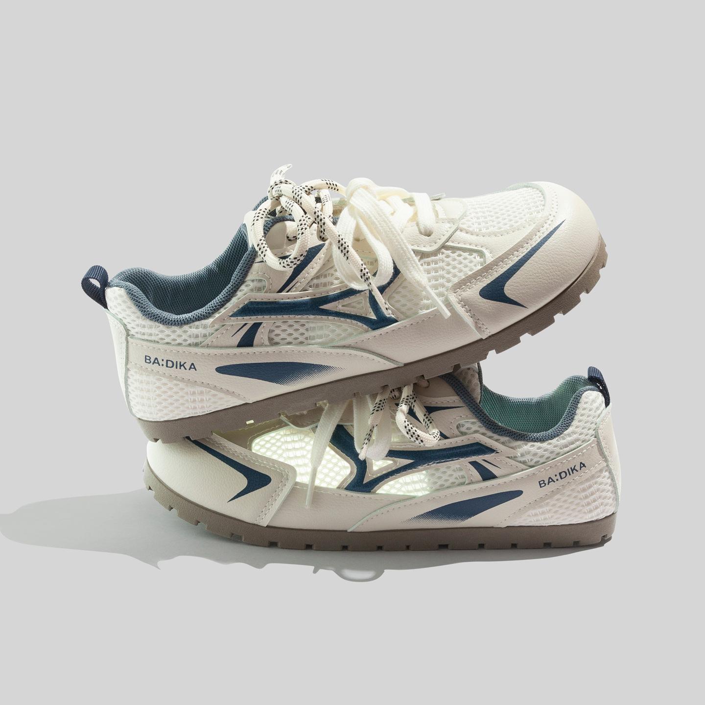 

Простые сетчатые белые туфли Легкая спортивная женская обувь Модная повседневная обувь Дышащая обувь против скольжения 40