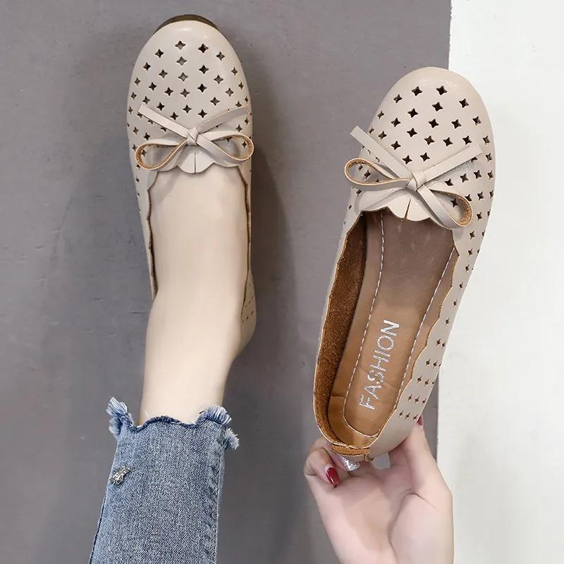 

Удобные туфли на плоской подошве с мягкой подошвой. Дышащая женская повседневная рабочая обувь с полым бантом. Мягкая искусственная кожа. Слипоны с неглубоким носком. 40