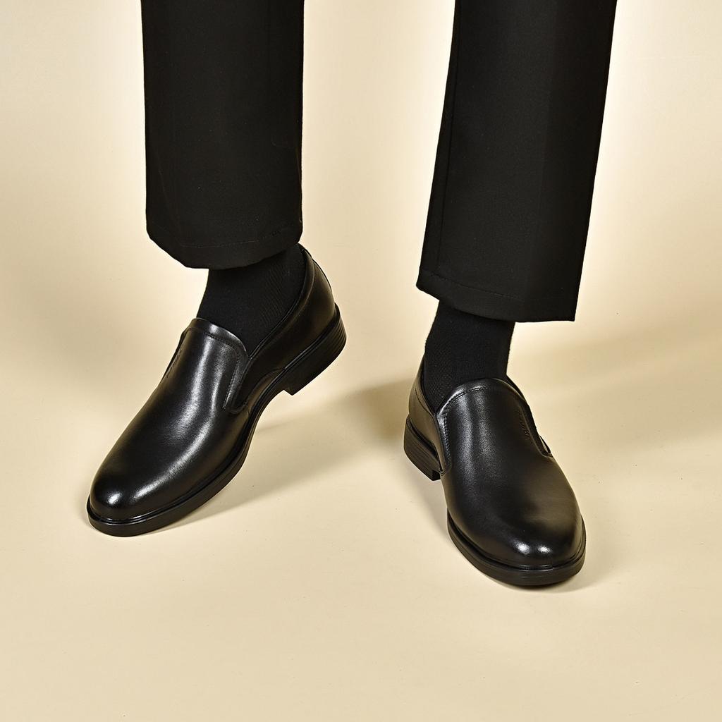 Men's Leather Shoes Autumn and Winter New Black Round Head One-pedal Business Men's Shoes First Layer Cowhide Flat-bottomed Formal Shoes