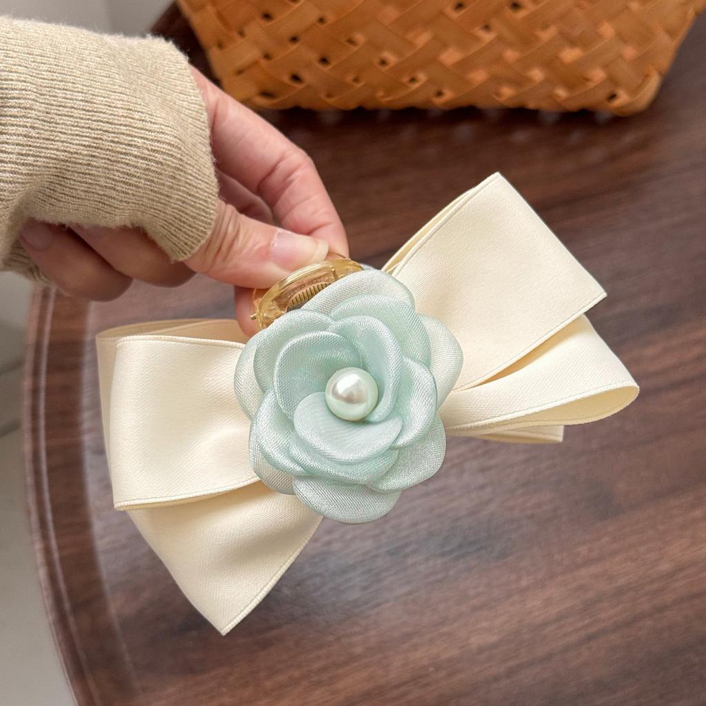 Elegant Korean Style Bow Hair Clip In Stylish Colors With Pearl Detail For Women