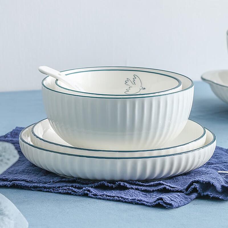 Picasso Peace Dove 30-Piece Tableware Set
