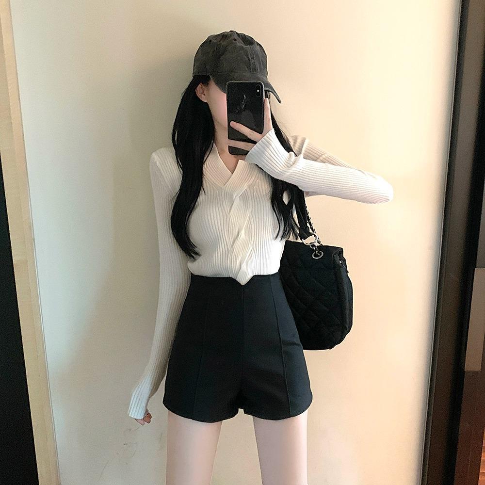 Women's High-Waist Woolen Shorts - Versatile Autumn/Winter Boot Cut in Black/Apricot.