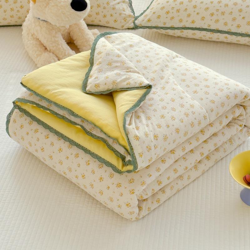 New Sweet Printed Air-Condition Blanket Soft Skin-Friendly Quilted Quilt Breathable Cooling Summer Comforter Queen King Beds