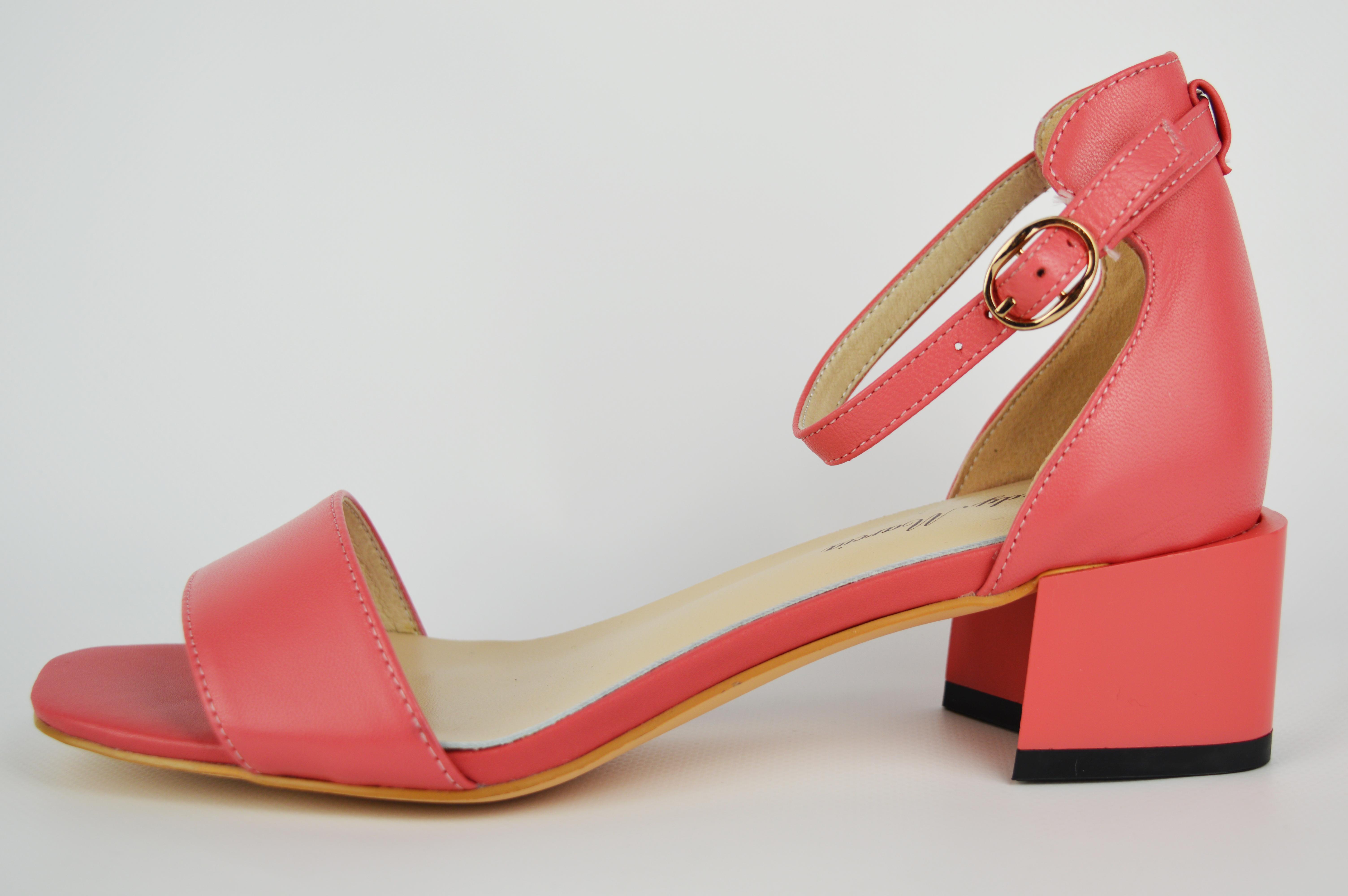 

Босоніжки на невисокому підборі Lady Marcia 18733 36 Рожевий шкіра 40 рожевий