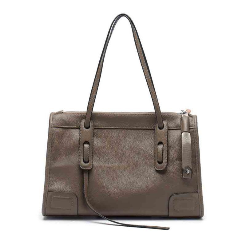 Guangzhou New Design Niche Retro Women's Bag Leather Handbag Commuter Shoulder Portable Tote Bag Daiga