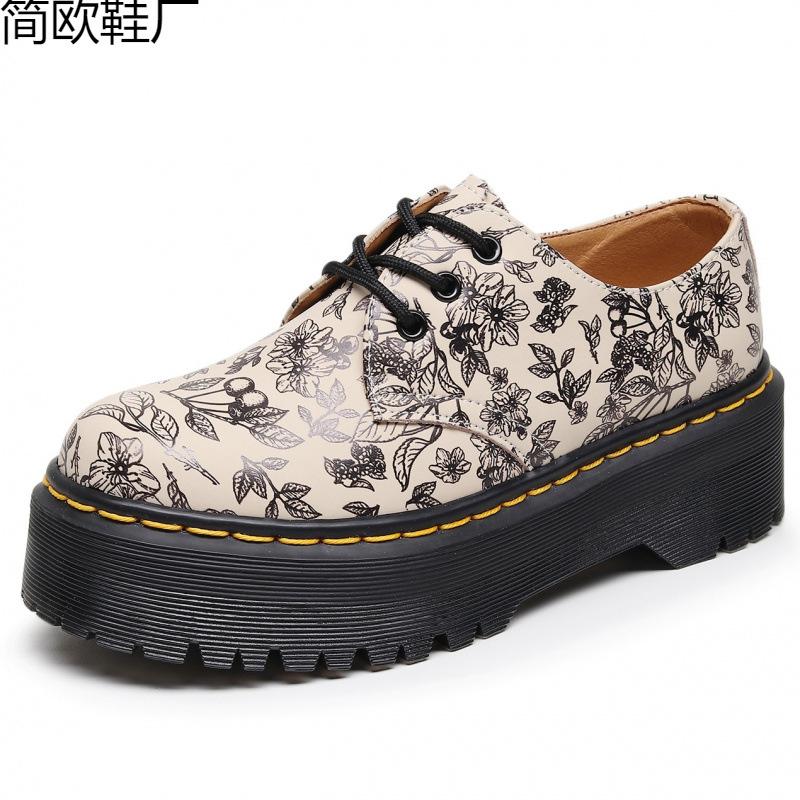 Martin boot hole small leather shoes women s low top leather printed round head casual student muffin bottom short boots 47 9270₽