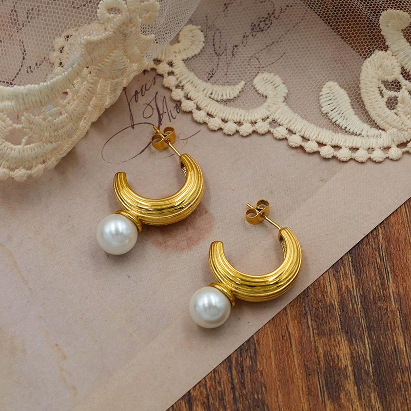 Simple And Versatile Earrings C-Shaped Irregular Pearl Ear Buckles Do Not Fade Popular Jewelry Earrings
