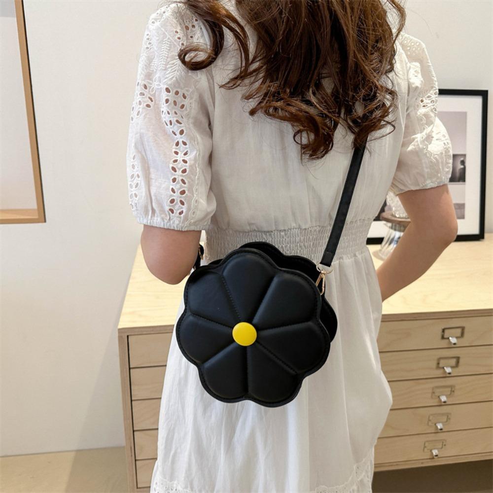 

PU Leather Flower Shape Handbag Large Capacity Single Shoulder Bag Stylish Crossbody Bag Women чёрный