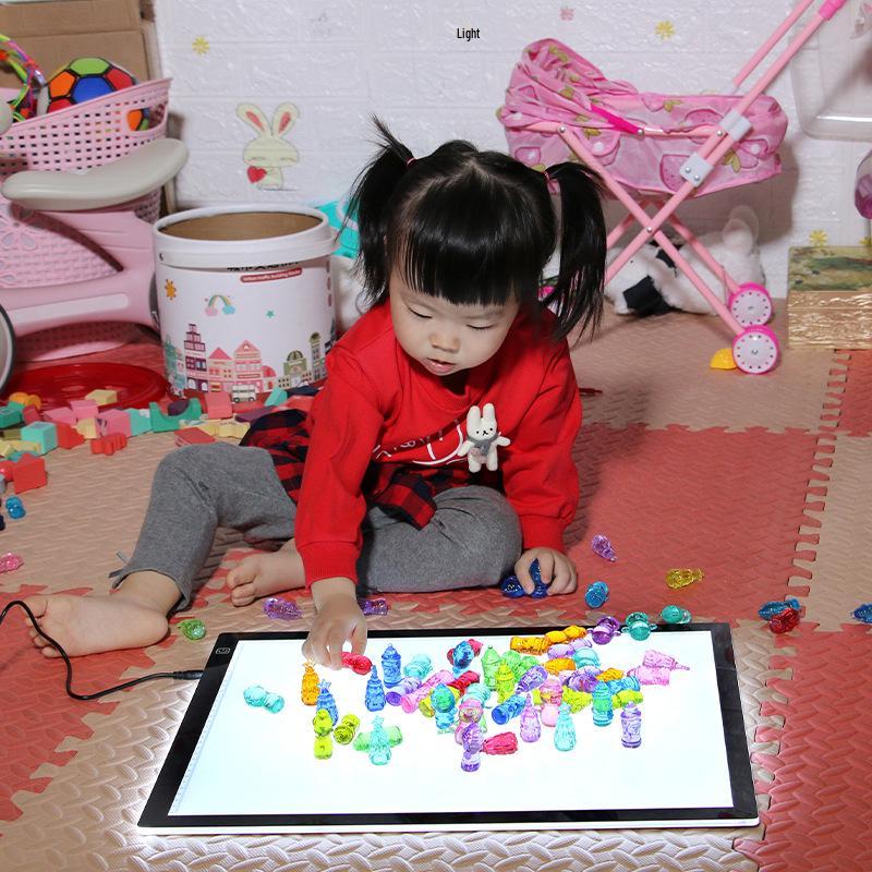 

Световой бокс А3 с игрушками для распознавания цветов: Образовательный, Ручная работа, Практическое развлечение для детей Christmas Figurines Toys (1 lb ~70 pcs)