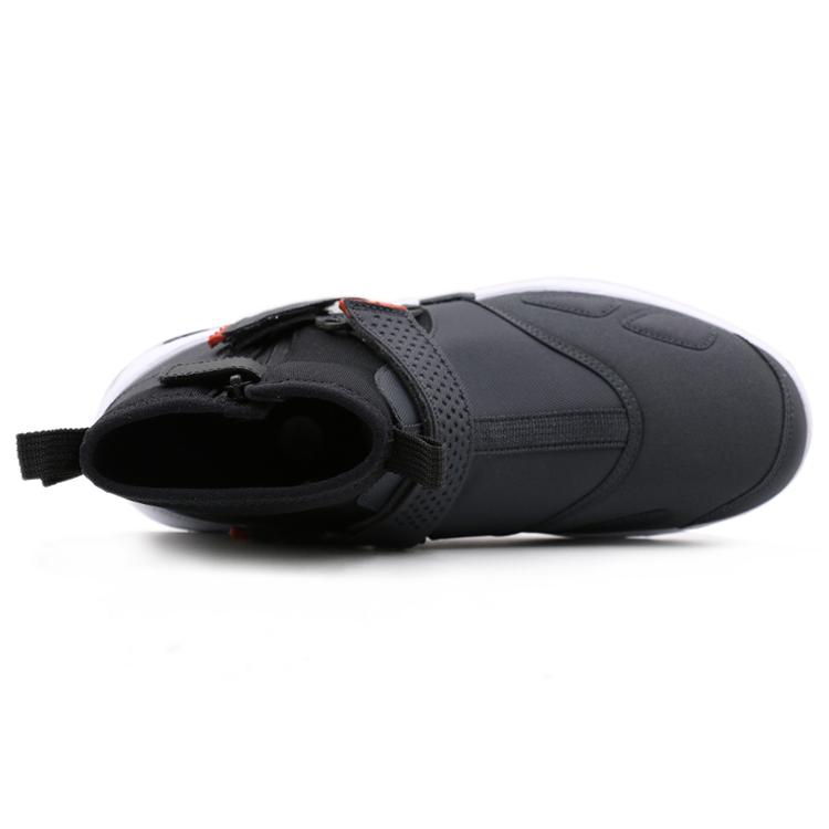 Jordan Trunner High Triple Black AA1347-003