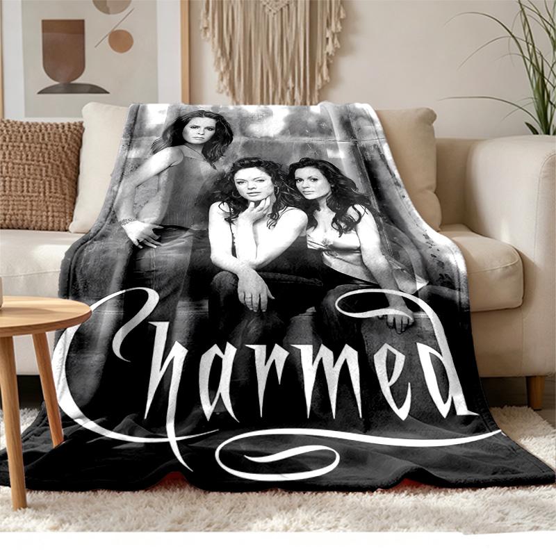Hechiceras Soft and Comfortable Flannel Suitable for Sofas Living Rooms Outdoor Camping Travel and Also Makes a Great Anniversary Gif