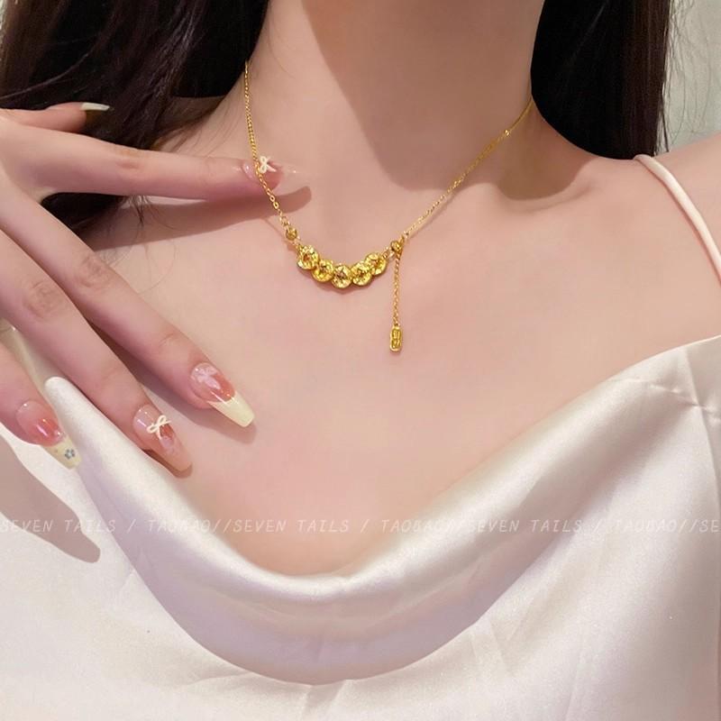 Pearl collarbone chain Women's versatile temperament Fashion niche necklace Neck chain Accessories