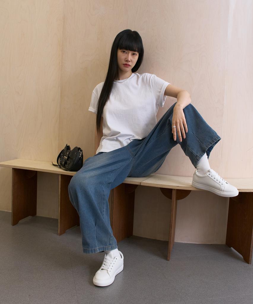 Yuseuteule Waist Embroidered Short Sleeve T-Shirt (White)