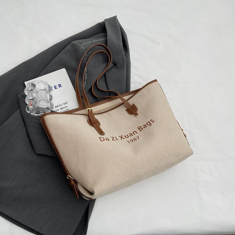Popular Bags Women's Large Capacity 2025 New Fashion Versatile Canvas Shoulder Shopping Bag Class Commuter Tote Bag