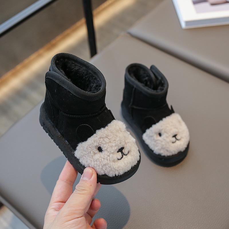 

Зимние короткие сапоги с толстым хлопковым подкладом 30 чёрный