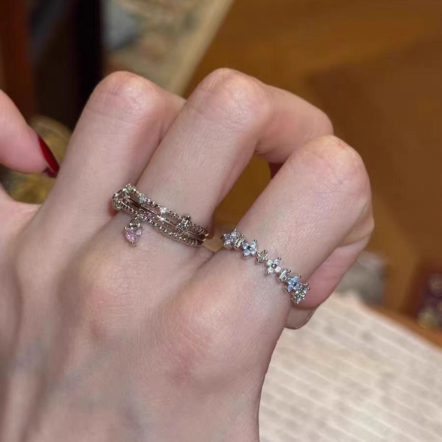 Medieval vintage light luxury glacier four-leaf ring, women's explosive flash exquisite thousand gold sense unique stacking index finger ring