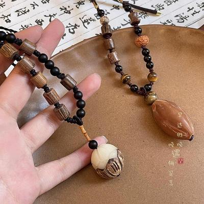 Handgeknüpfte Halskette mit Kiefernzapfenholzperlen - Chinesischer Retro-Stil Vielseitiges Modeaccessoire