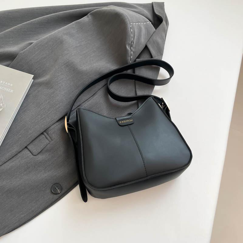 Casual Large-capacity Foreign Style 2054 New Trend Pendant Fashionable Solid Color Simple Crossbody Shoulder Bucket Bag