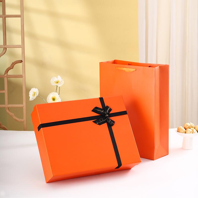 In-Stock Large Red Lid Christmas Gift Box Set with Tote Bag
