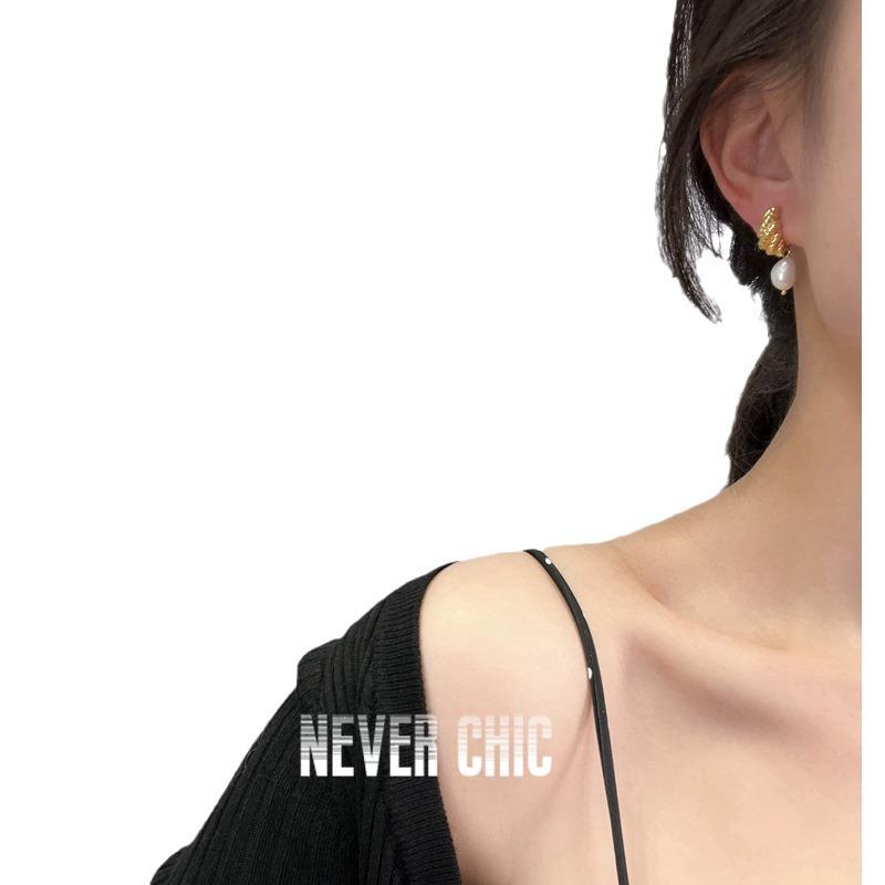 Gold-Plated Brass French Modern Croissant Baroque Pearl Earrings with 925 Silver Needle