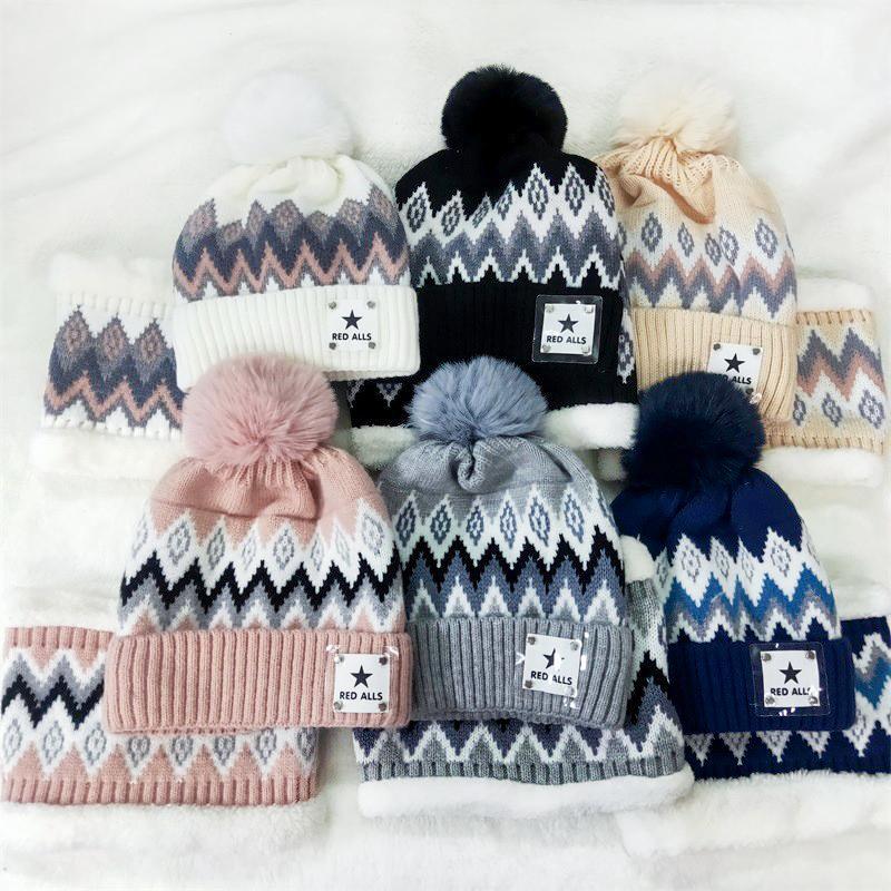 1Set Knitted Fabric Convenient Wearing Warm Gift Soft Flexible Scarf Outdoor Sports Hat Windproof Hat+Scarf