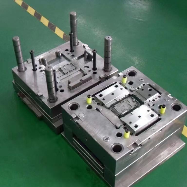 PPS Car Parts and Broom Dustpan Integrated Design Mold Injection