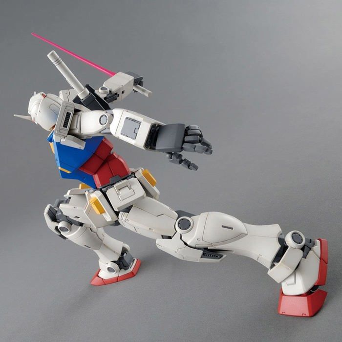 Kit modélisme - Bandai - Gundam The Origin - MG 1/100 - RX-78-02 - Plastique coloré