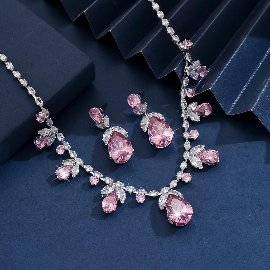 Modeschmuck Halskette Ohrringe Set Braut Zirkon Set Kette Hochzeitskleid Toastkleid Dinner Accessoires Geschenk Frauen