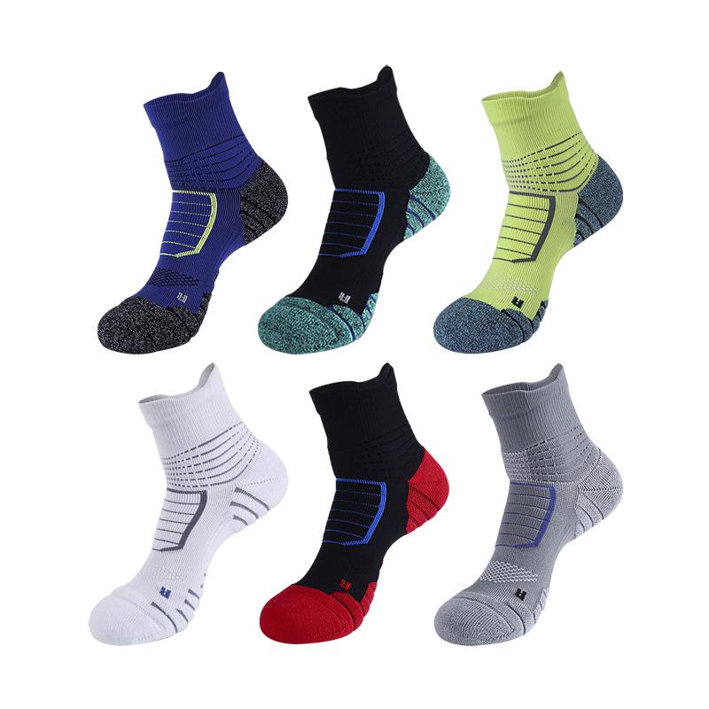 Men's Elite Plus Size Thickened Sports Socks: Mid-Calf Sweat-Absorbing for Autumn/Winter, Ideal for Basketball & Running