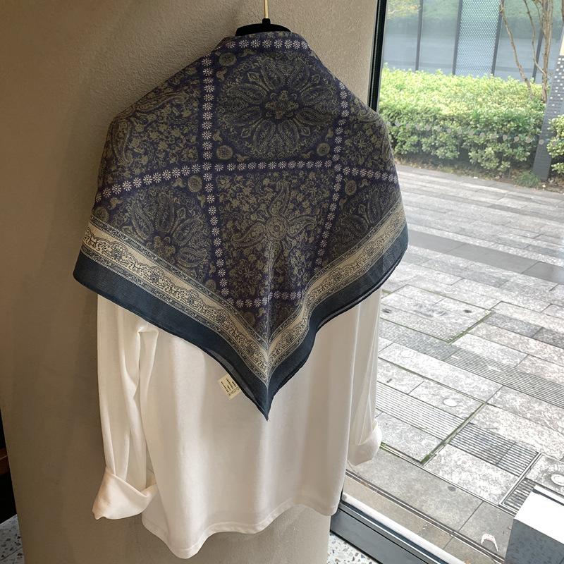 Spring And Autumn Versatile Design Scarf Big Shawl Famous Style Thin Headscarf French Retro Large Square Scarf Women'S External Silk Scarf
