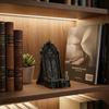 Gothic Skull Phone Stand, Dark Gothic-Style Desktop Phone Holder, Featuring Details Of Skulls And Thorns, Decorative Phone Stand