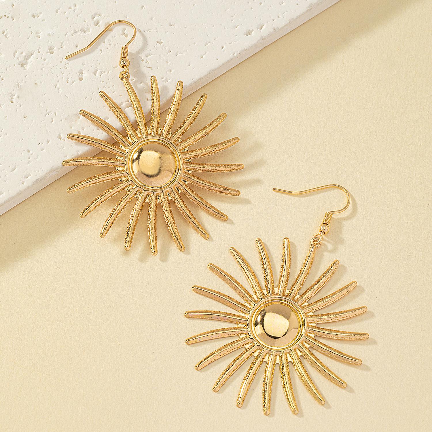 

Sunflower Pendant Earrings - European & American Fashion Trend for Women