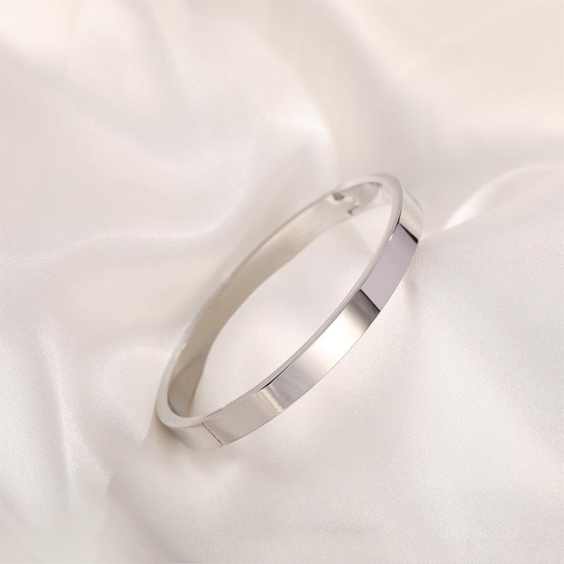 ZAKOL Bracciale Minimalista in Acciaio Inossidabile Placcato Oro Puro con Motivo Semplice per Donne Semplici Braccialetti Impilabili Zircone Regalo