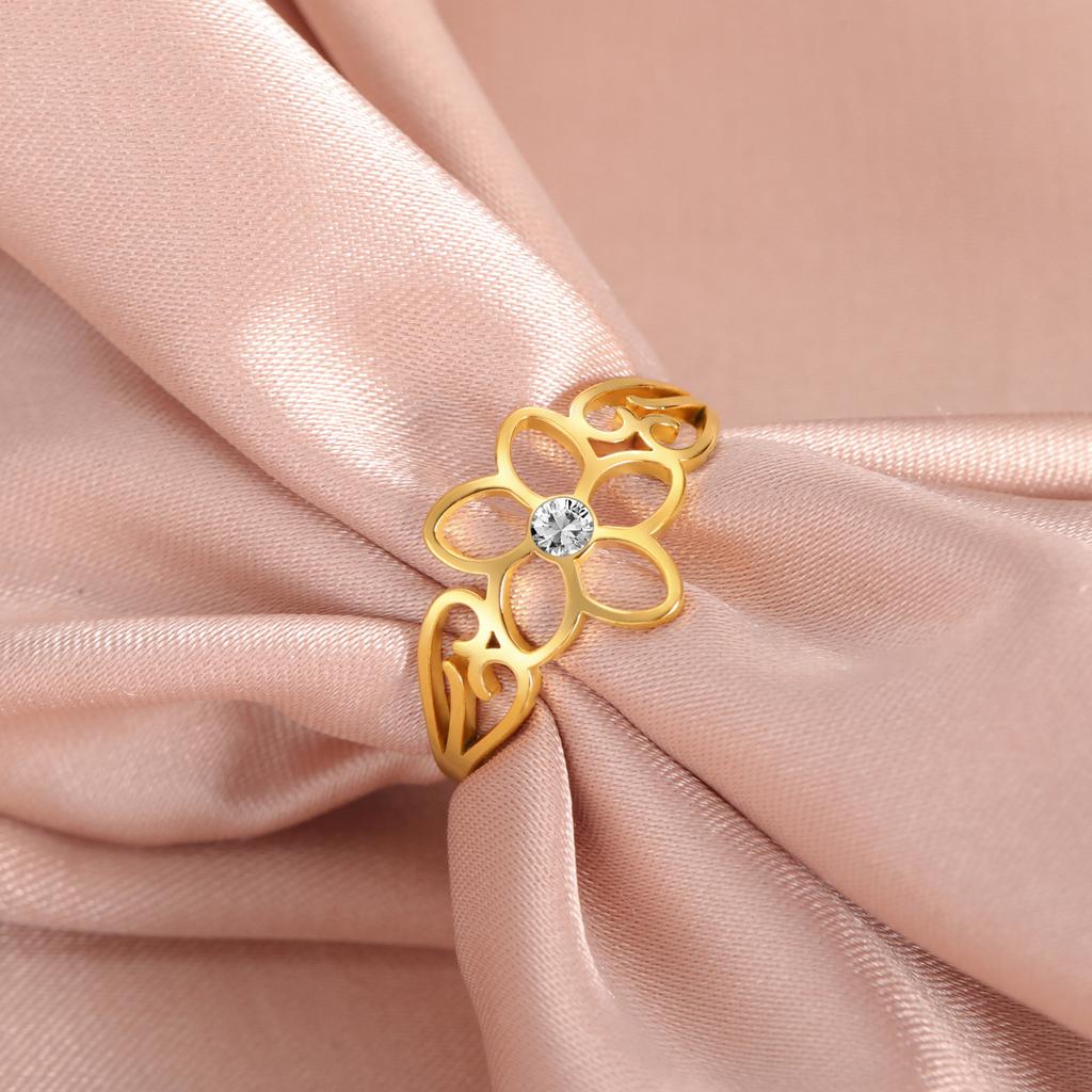 Lemegeton Men's Stainless Steel Flower Ring Transparent Rhinestone Fashion Charm Wedding Ring Bohemian Jewelry Anniversary Gift