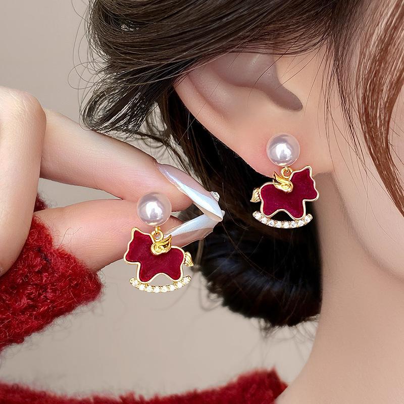 Korean red flocked pony pearl stud earrings temperament fashion versatile earrings earrings women