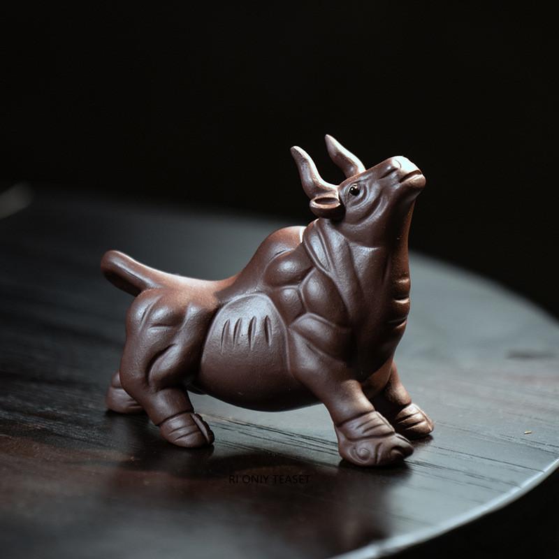 

Yixing Purple Clay Tea Pet Decor Chinese Zodiac Lucky Cattle Figurine Desktop Ornaments Handmade Sculpture Tea Set Decoration